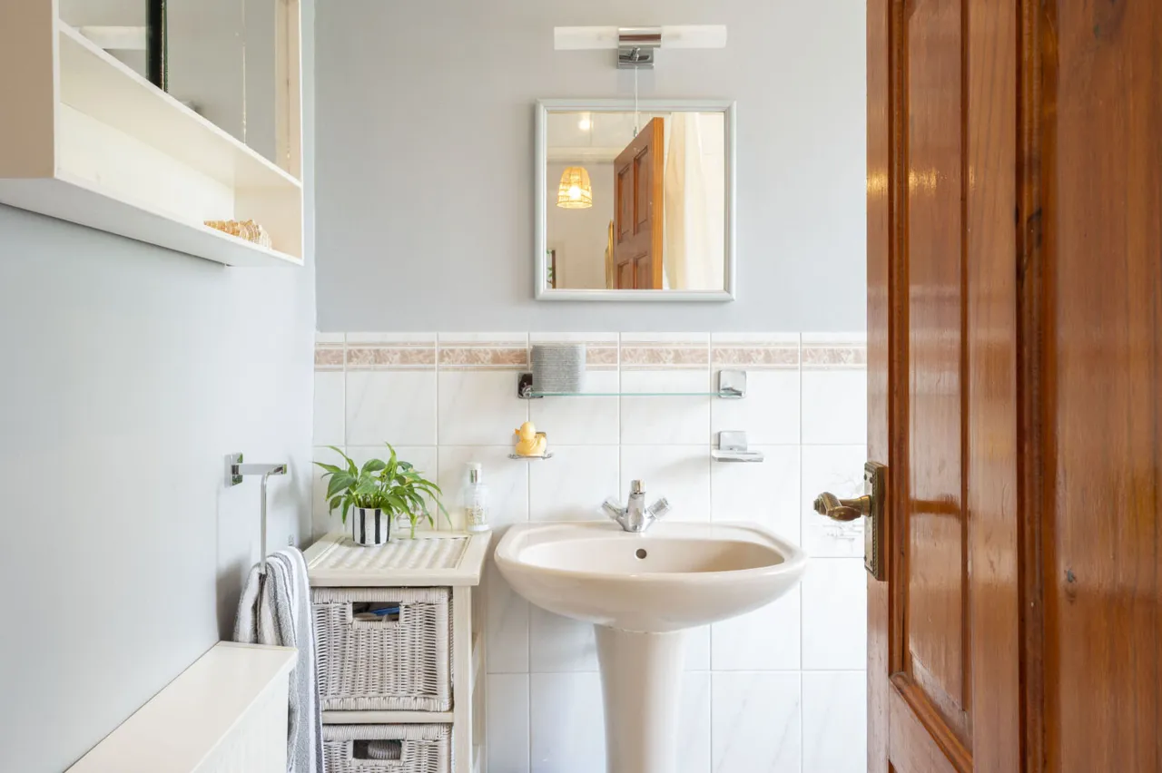 Barton Green, New Malden, KT3, photo 17
