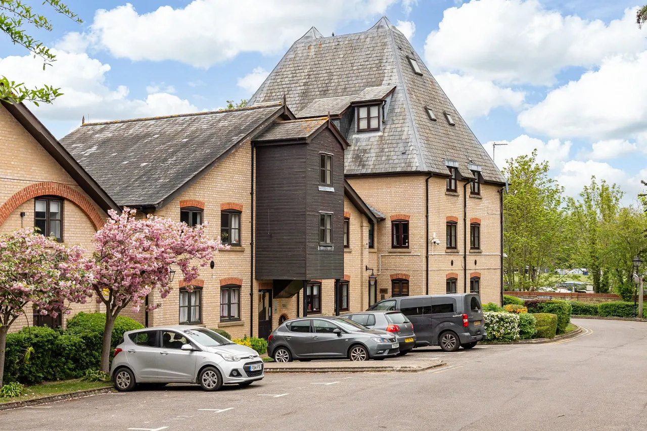 River Meads, Stanstead Abbotts, SG12, photo 15