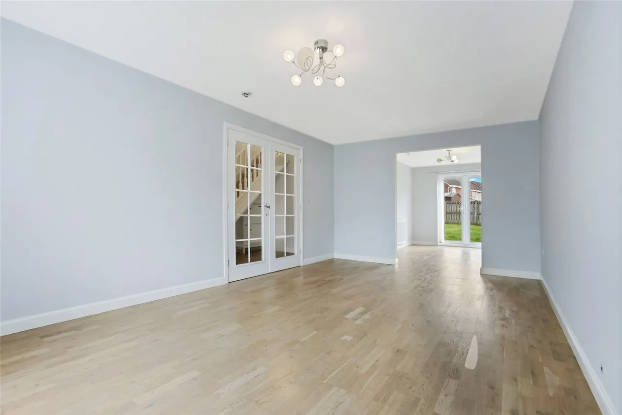 Tannin Crescent, Ballerup Village, East Kilbride, South Lanarkshire, G75, photo 2
