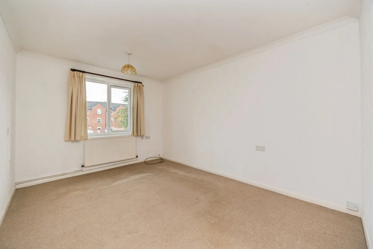 Henmore Place, Ashbourne, photo 9