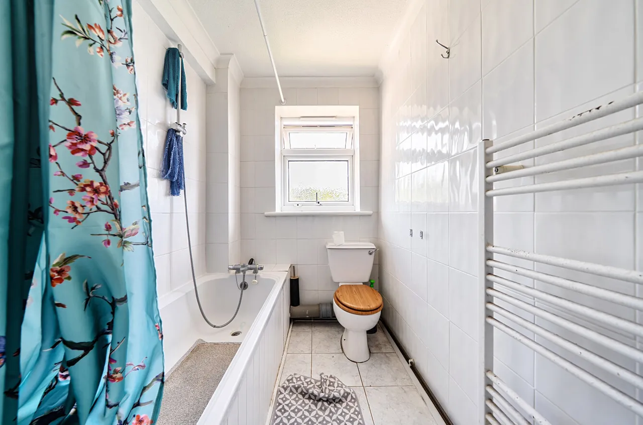 Grove Road, DA7, photo 10