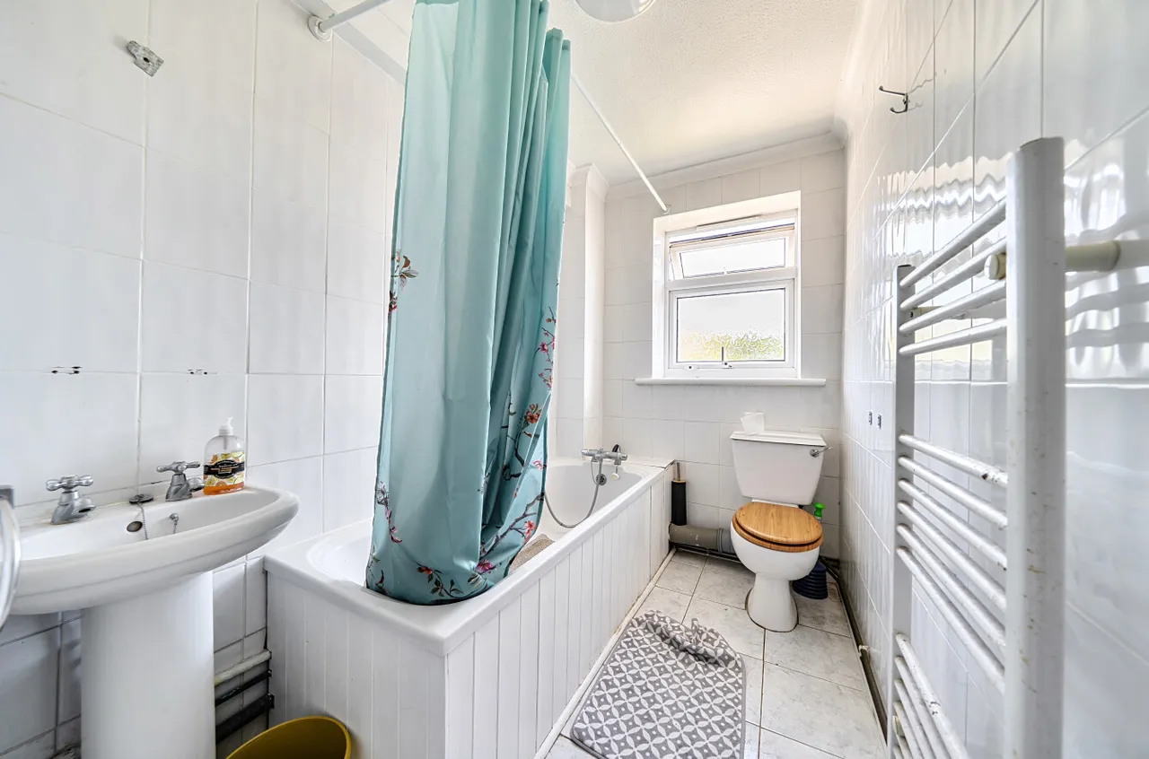 Grove Road, DA7, photo 11