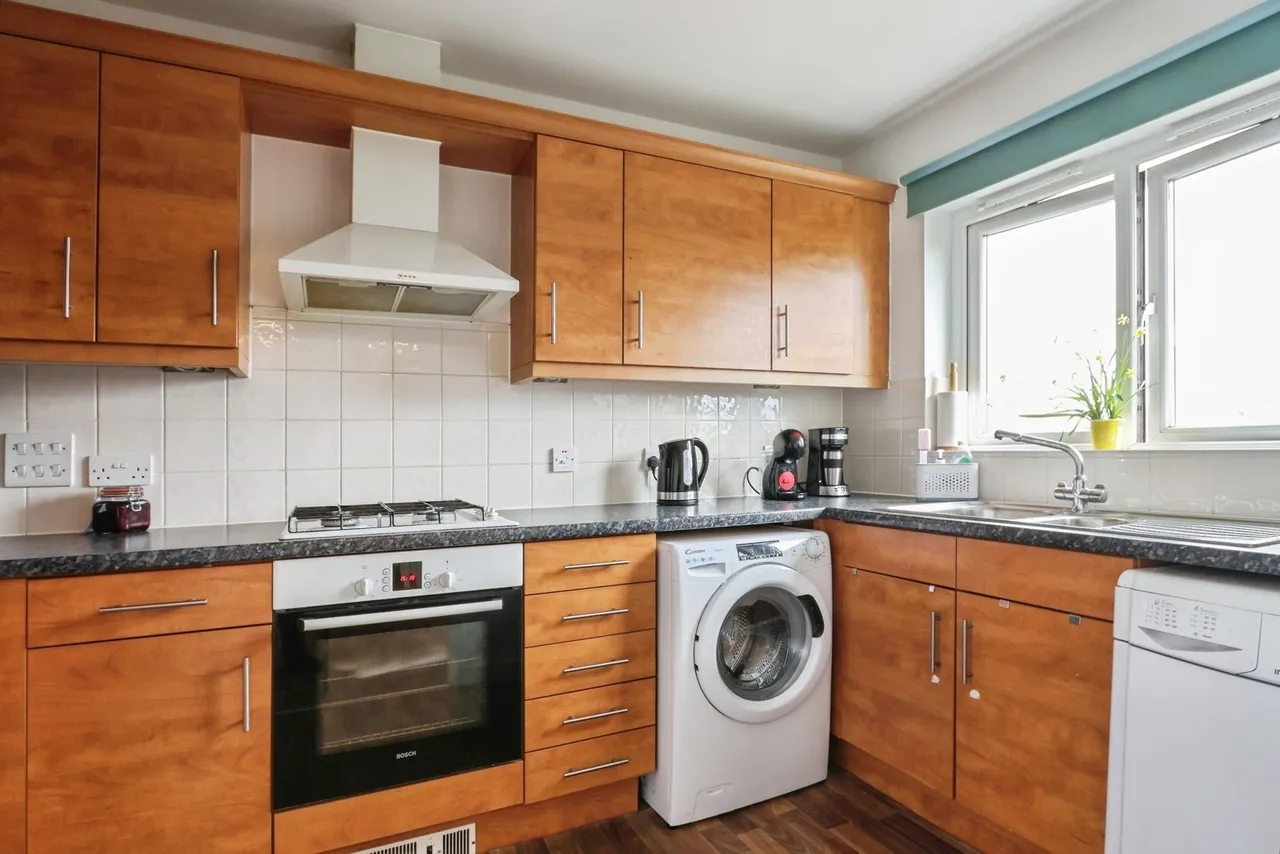 Newfoundland Drive, Poole, BH15, photo 9