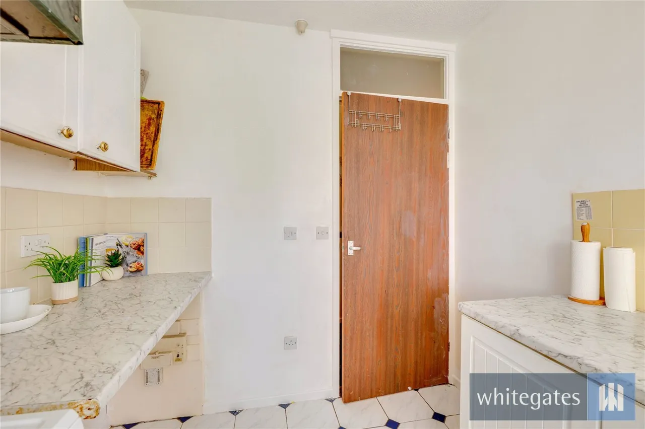 Sylvan Court, Liverpool, L25, photo 22