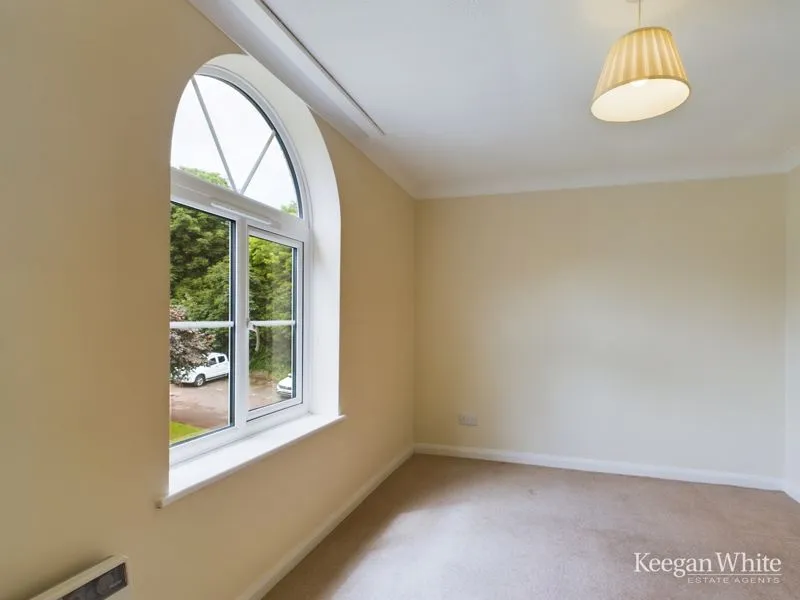 Queen Alexandra Road, High Wycombe HP11 2HJ, photo 5