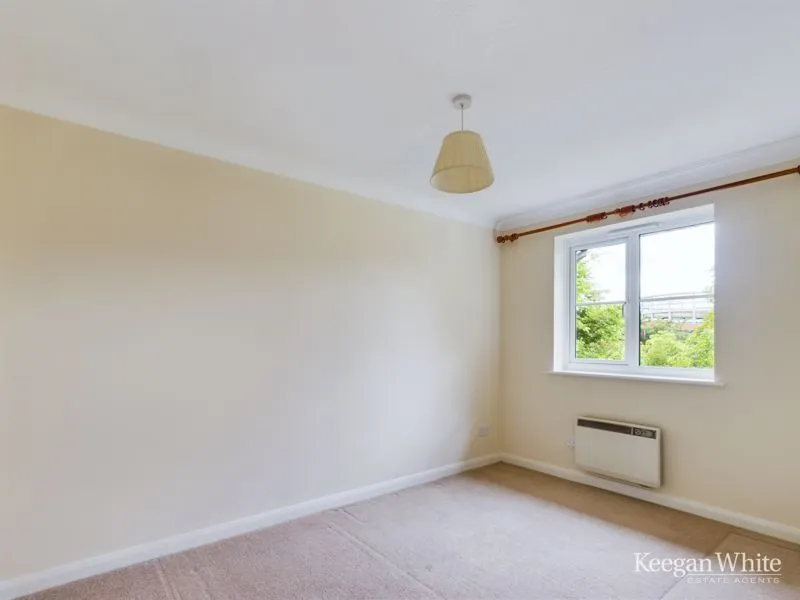 Queen Alexandra Road, High Wycombe HP11 2HJ, photo 7
