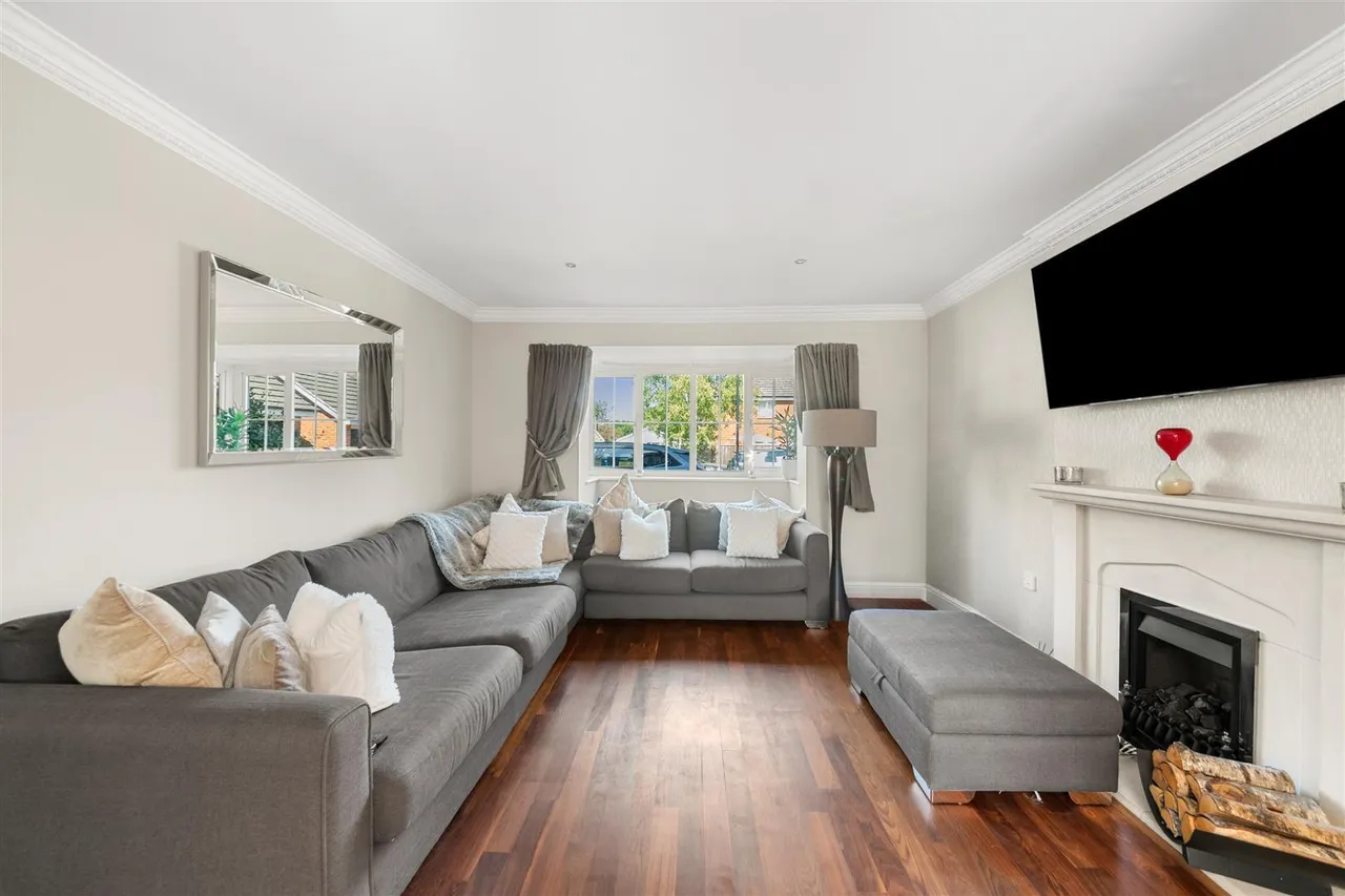 Hardings Row, Iver, photo 9