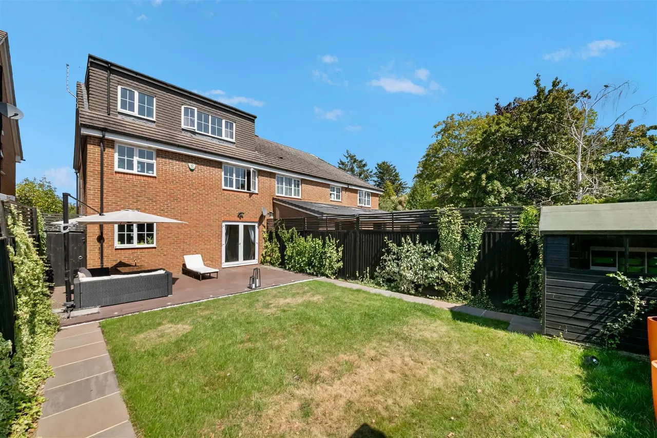 Hardings Row, Iver, photo 16