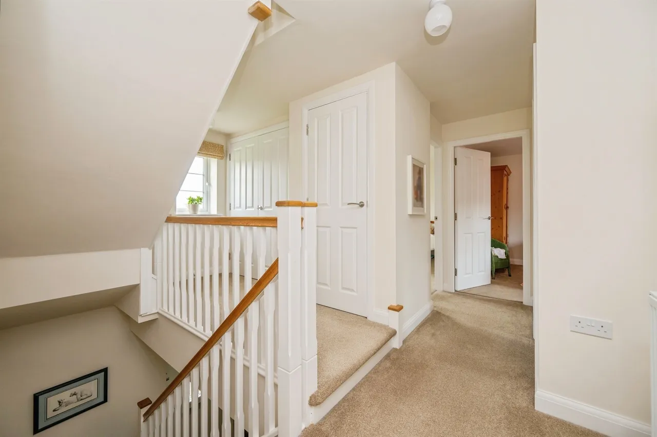 East Lawn Drive, Doveridge, DE6, photo 11