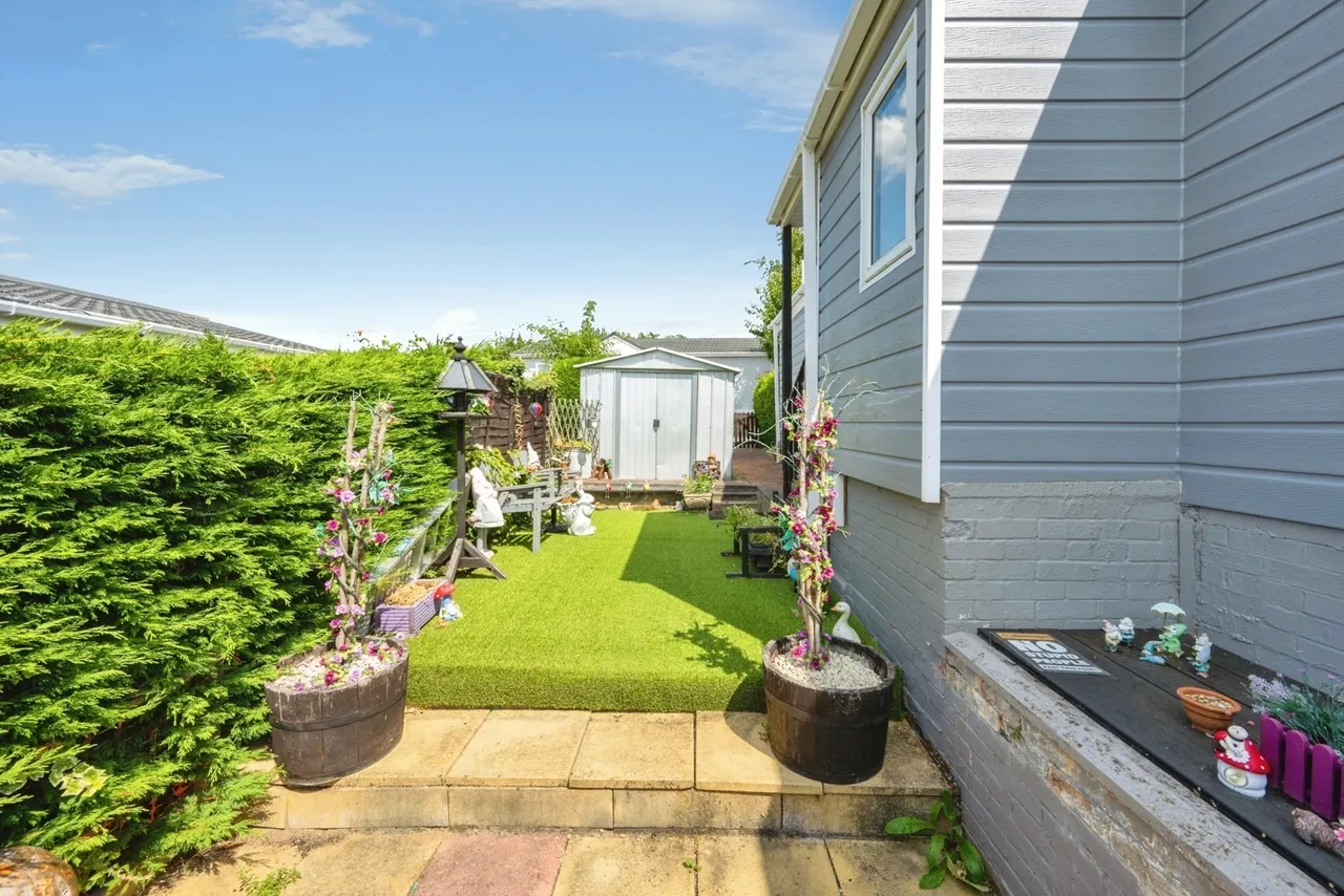 Hill Plantation, Brookside Mobile Home Park, Bromham, Bedford, MK43, photo 17