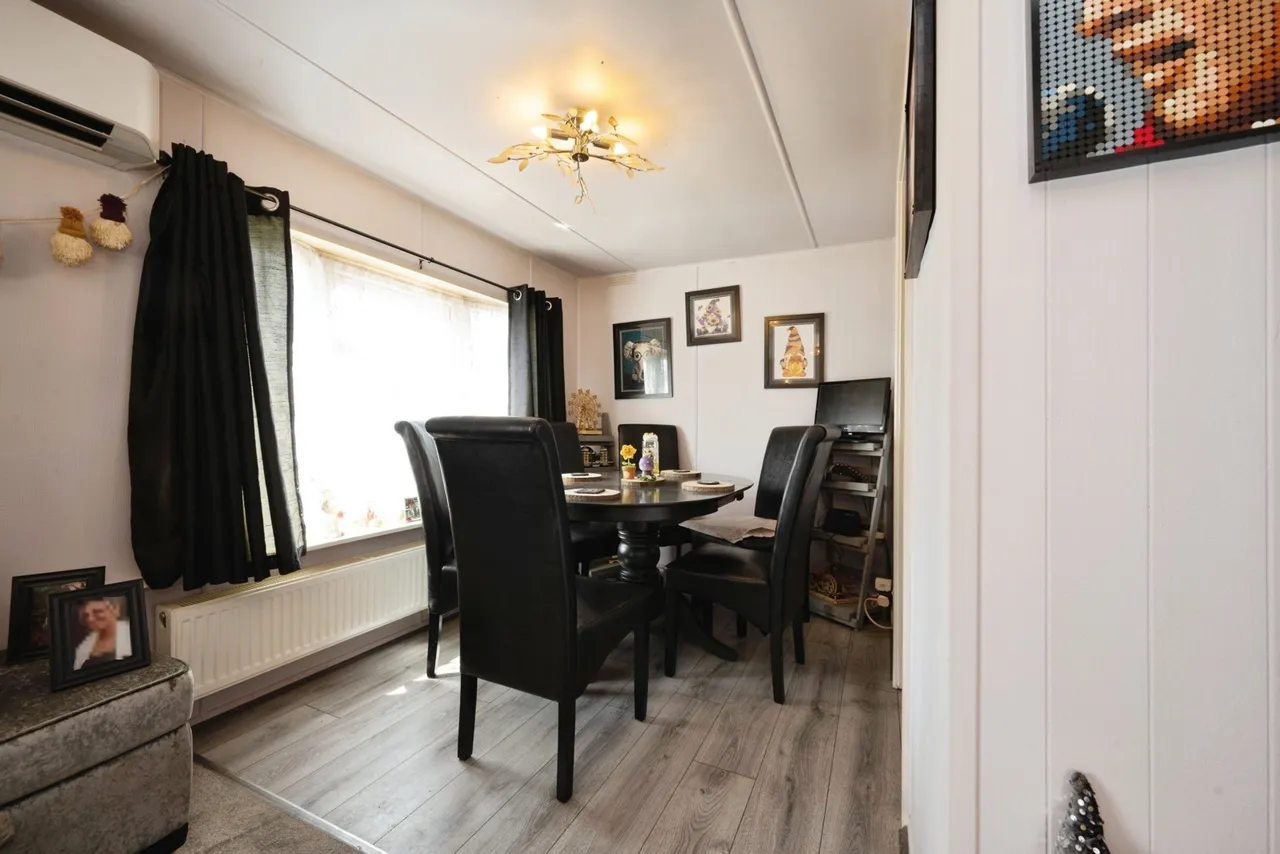 Hill Plantation, Brookside Mobile Home Park, Bromham, Bedford, MK43, photo 5