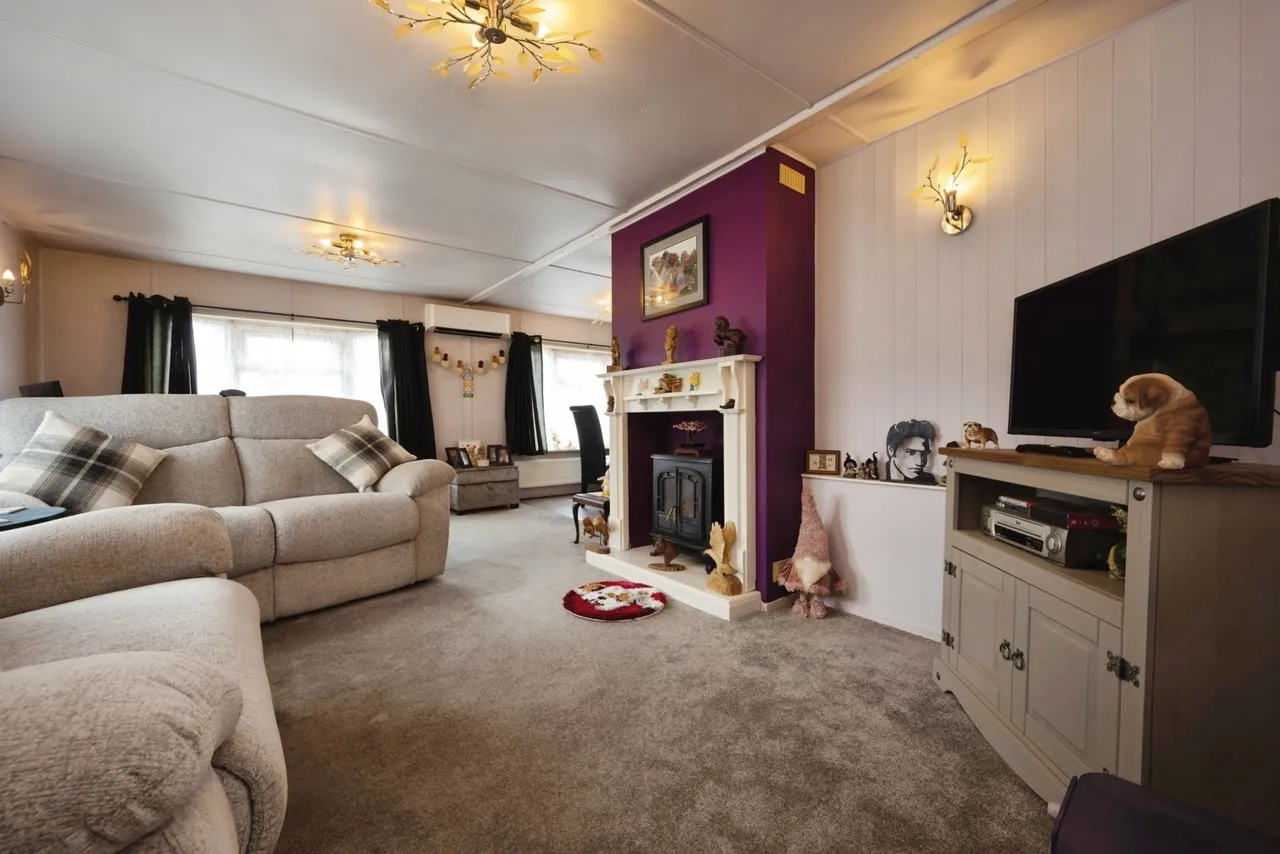 Hill Plantation, Brookside Mobile Home Park, Bromham, Bedford, MK43, photo 3