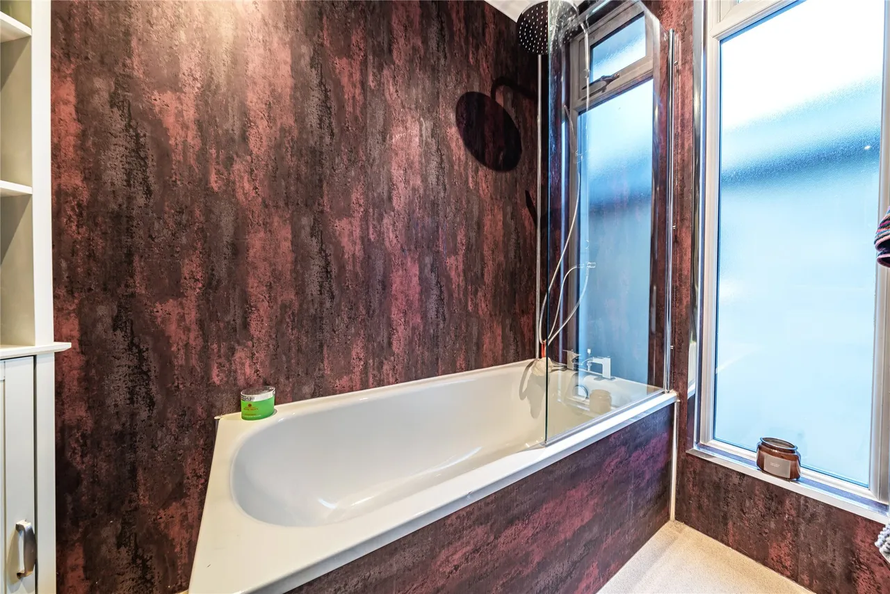Dudley Road, Walton On Thames, KT12, photo 8
