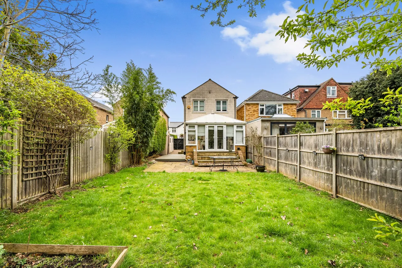 Dudley Road, Walton On Thames, KT12, photo 12