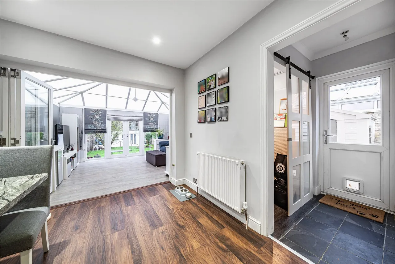 Dudley Road, Walton On Thames, KT12, photo 6