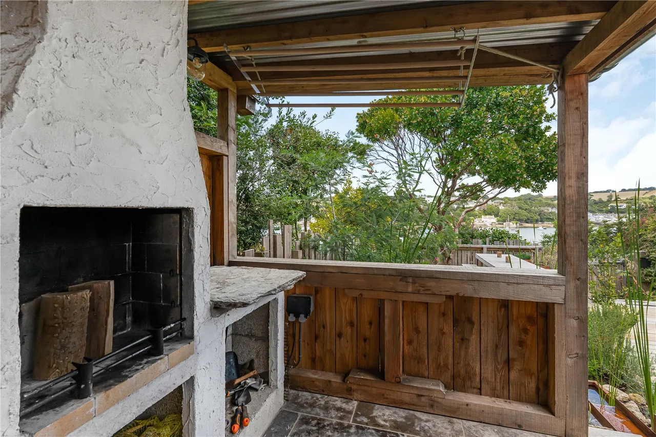 Stratton Terrace, Falmouth, Cornwall, TR11 2SY, photo 24