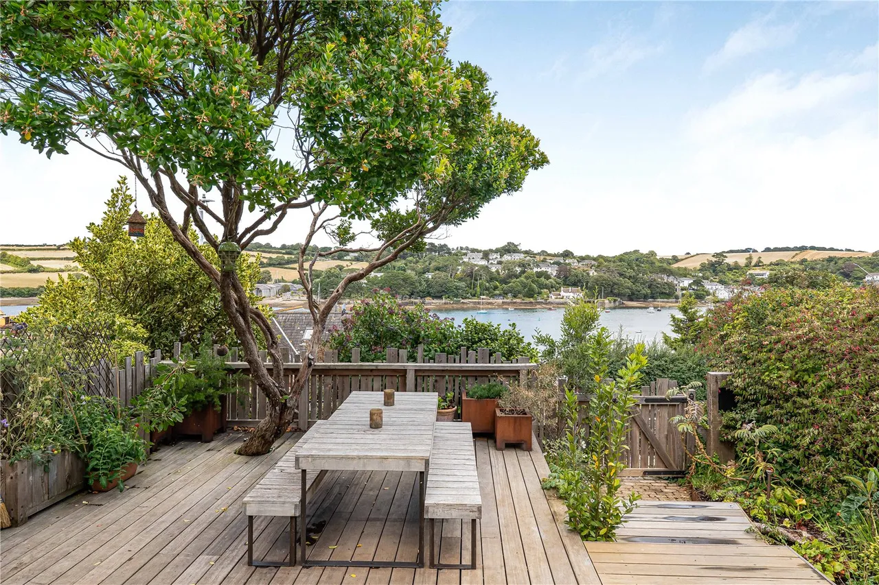 Stratton Terrace, Falmouth, Cornwall, TR11 2SY, photo 23