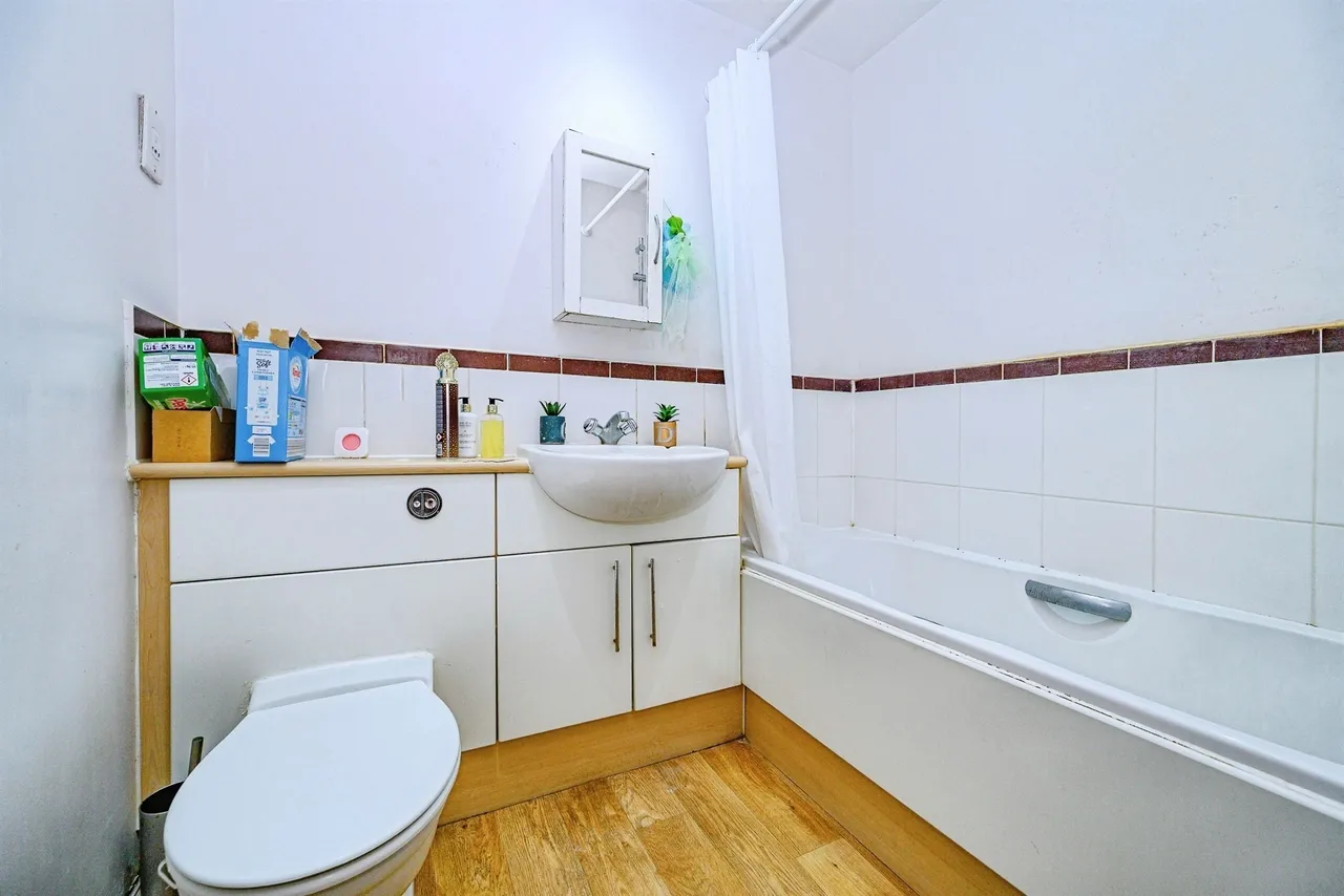 Parkhouse Court, Hatfield, AL10, photo 8