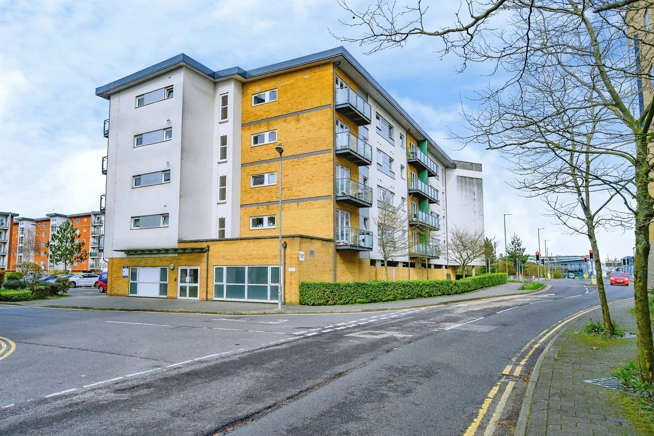 Parkhouse Court, Hatfield, AL10, photo 9
