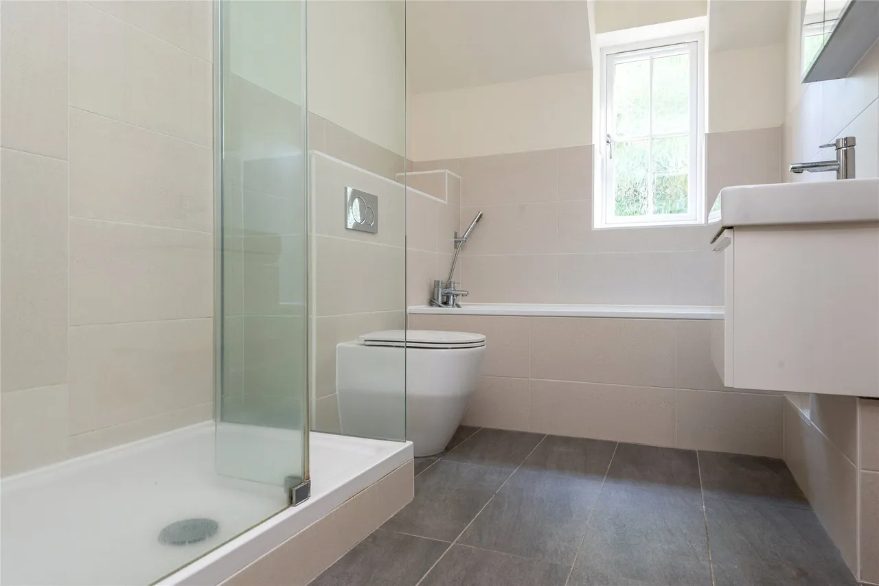 Loosley Row, HP27, photo 12