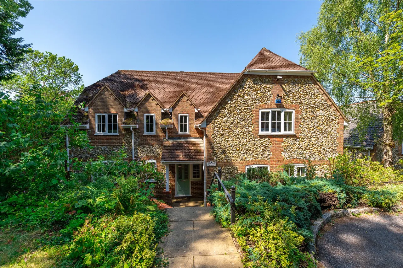 Loosley Row, HP27, photo 14