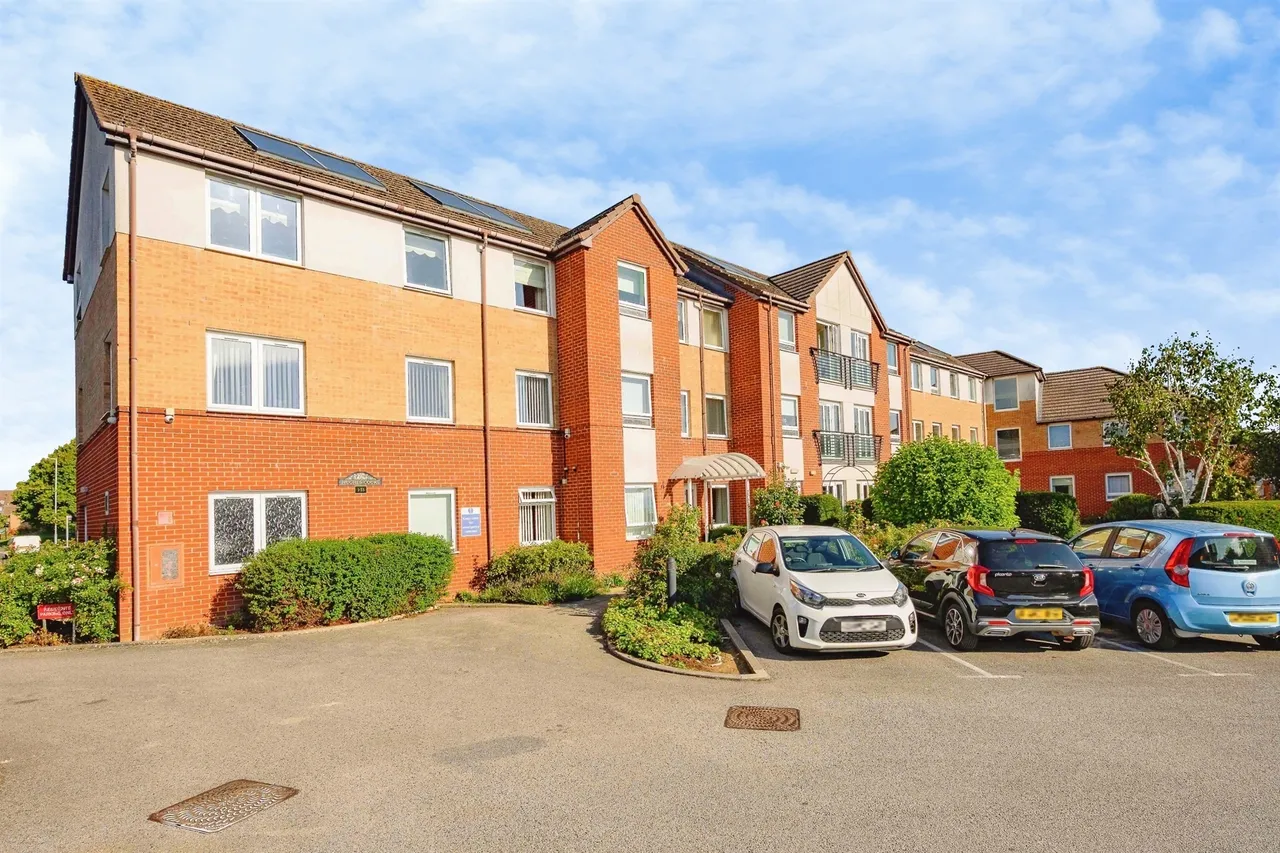 1 bed flat for sale, Lucas Gardens, Luton, LU3