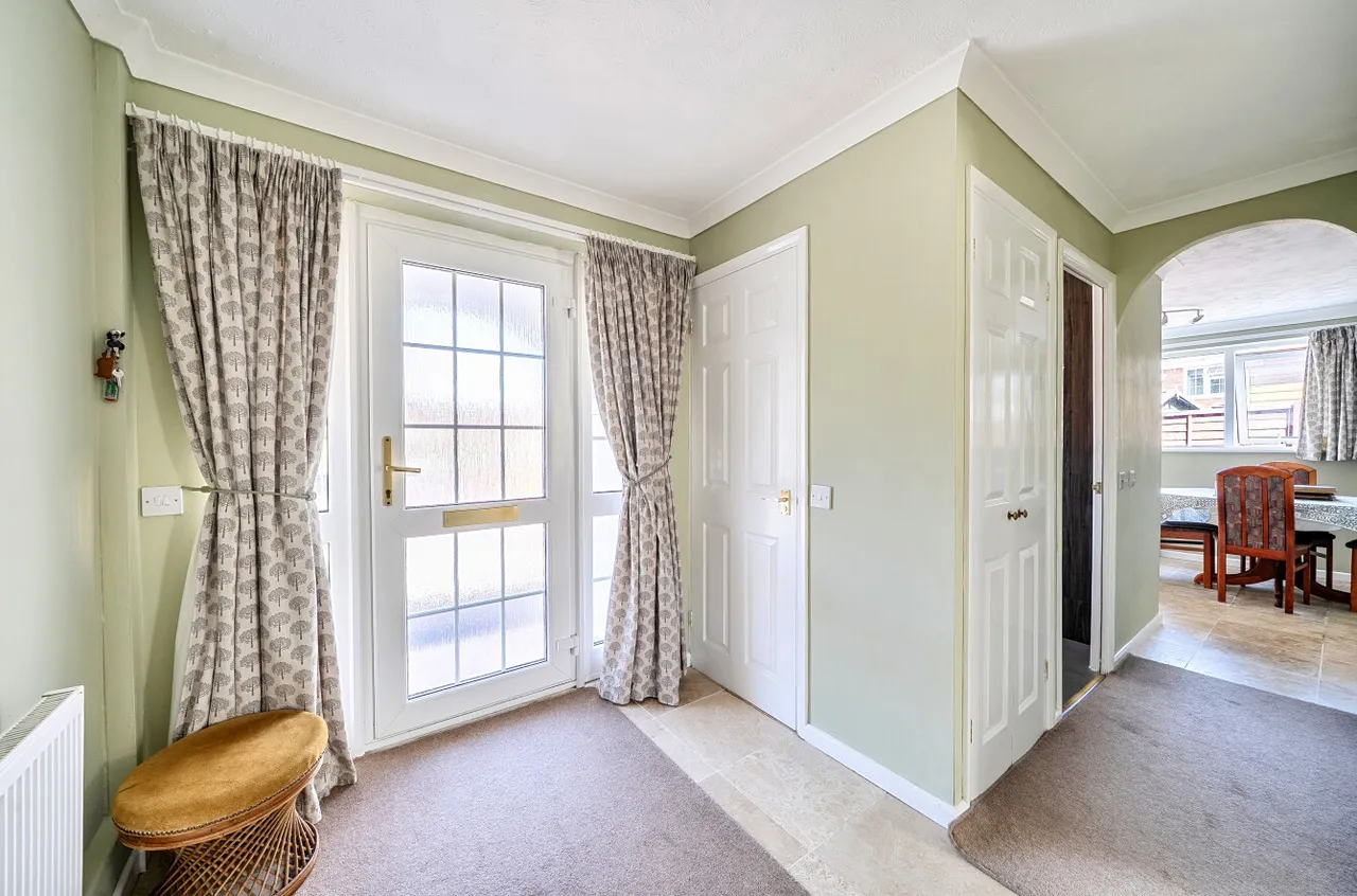 Ennerdale Grove, Farnham, Surrey, GU9 0RX, photo 8