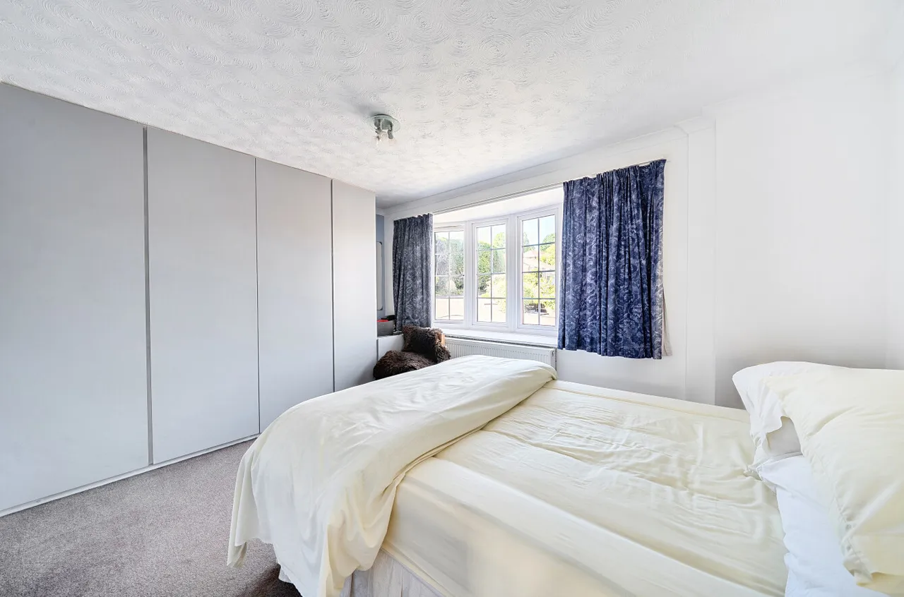Ennerdale Grove, Farnham, Surrey, GU9 0RX, photo 7