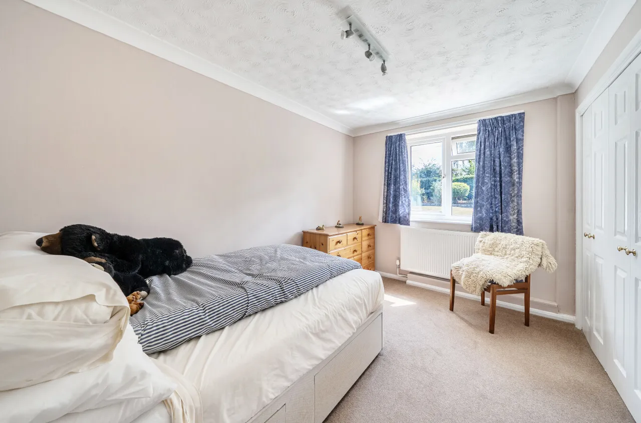 Ennerdale Grove, Farnham, Surrey, GU9 0RX, photo 17