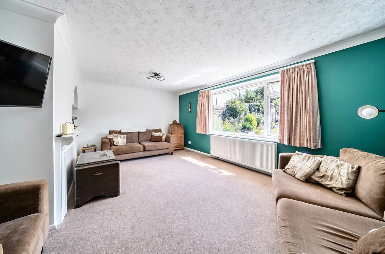 Ennerdale Grove, Farnham, Surrey, GU9 0RX, photo 6