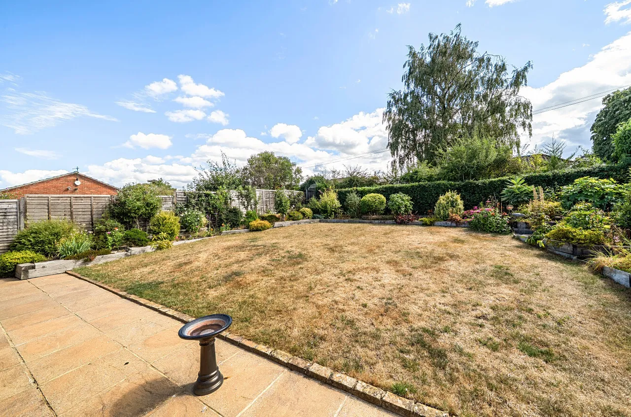 Ennerdale Grove, Farnham, Surrey, GU9 0RX, photo 11
