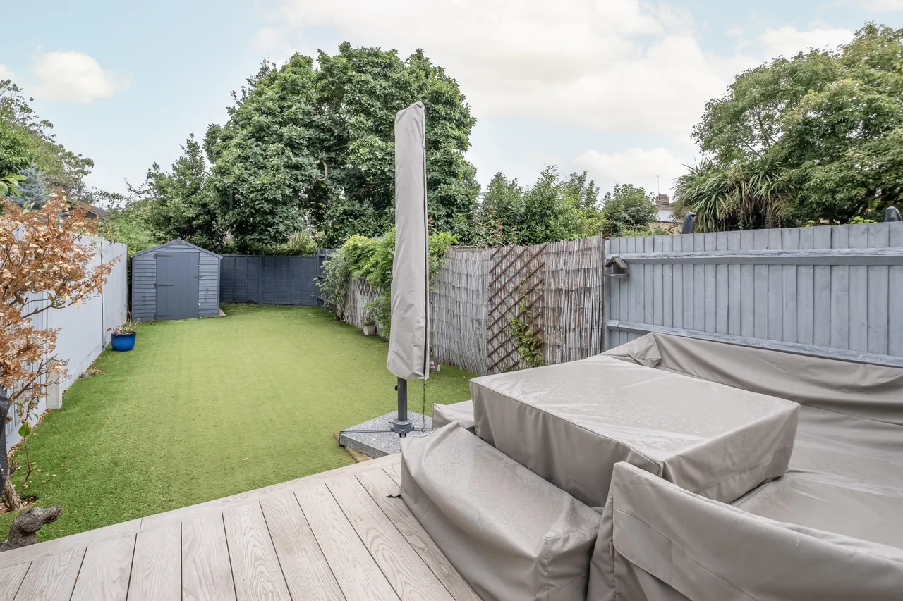 Connaught Road, Teddington, TW11, photo 3
