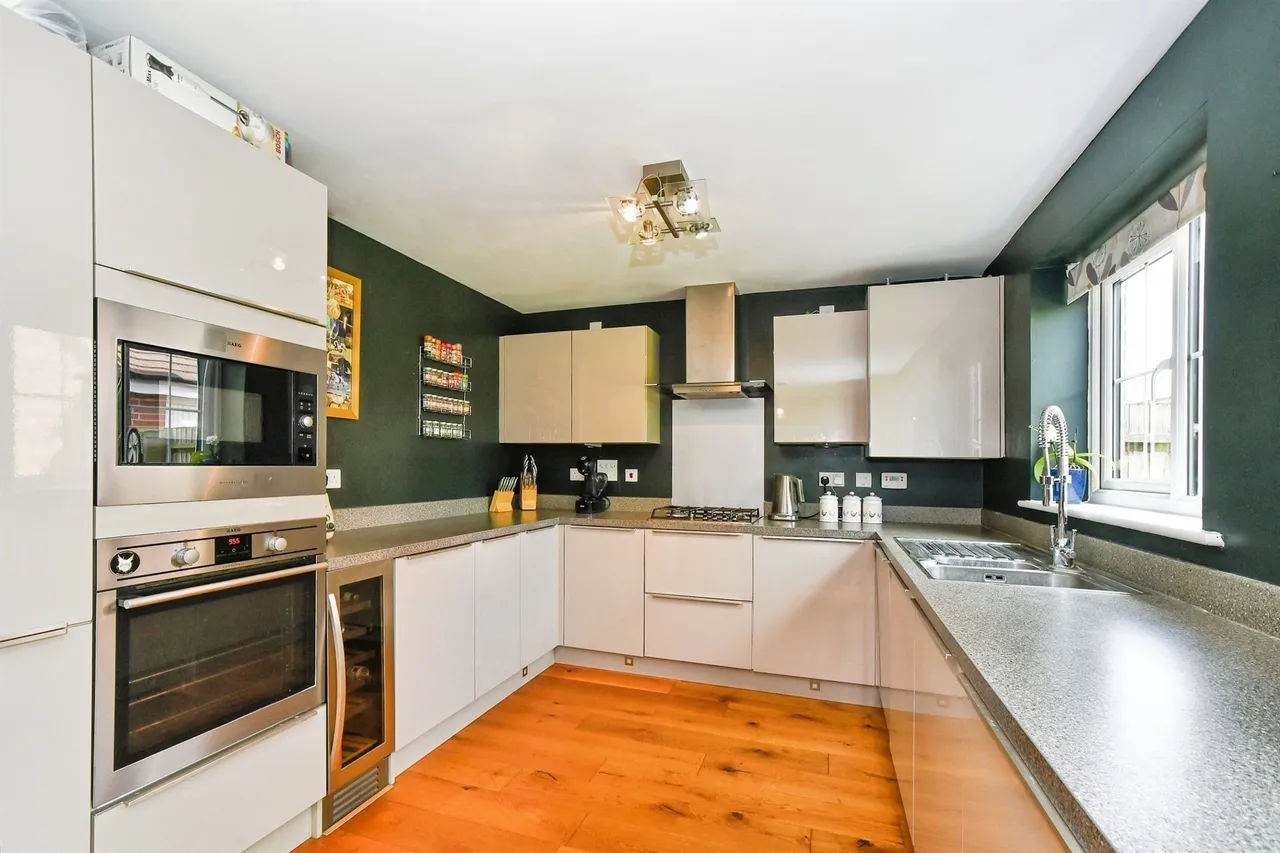 Anson Drive, Watchfield, SN6, photo 4