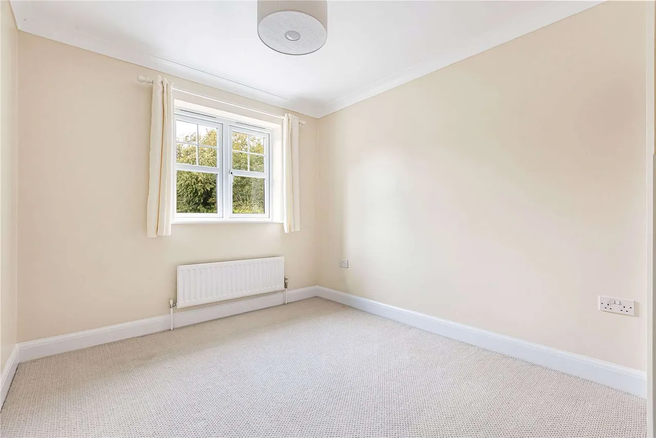 Little Court, Grove, OX12, photo 10
