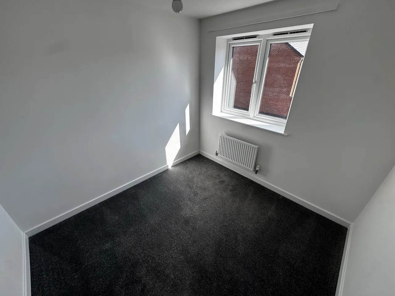 Canons Close, Priors Hall, Corby, photo 7