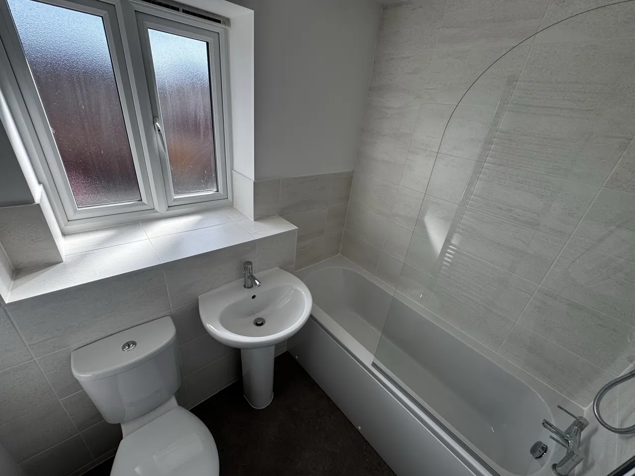 Canons Close, Priors Hall, Corby, photo 8