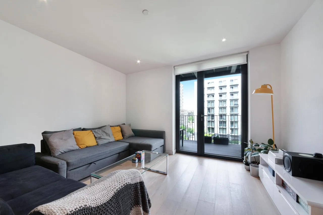 Masthead House, Royal Wharf, E16, photo 4