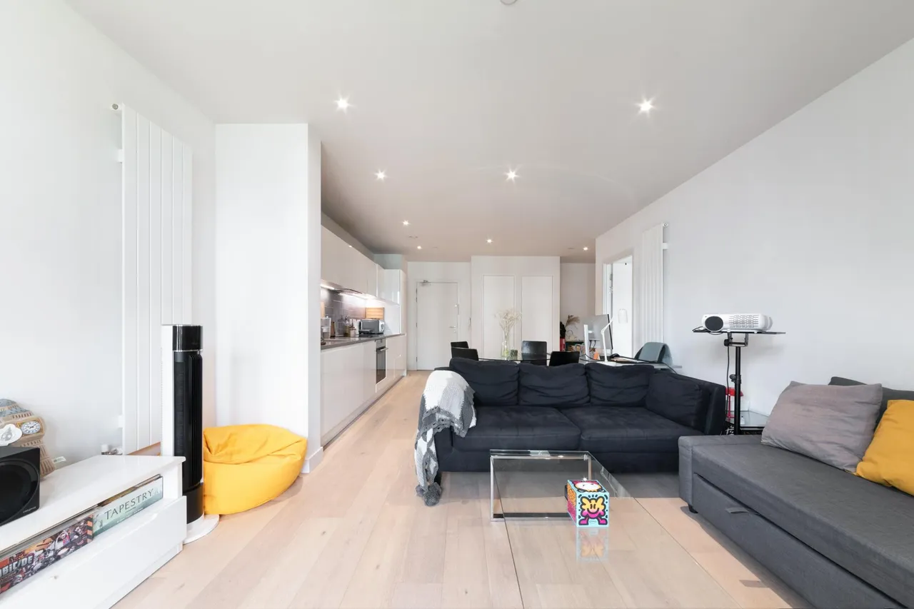 Masthead House, Royal Wharf, E16, photo 2