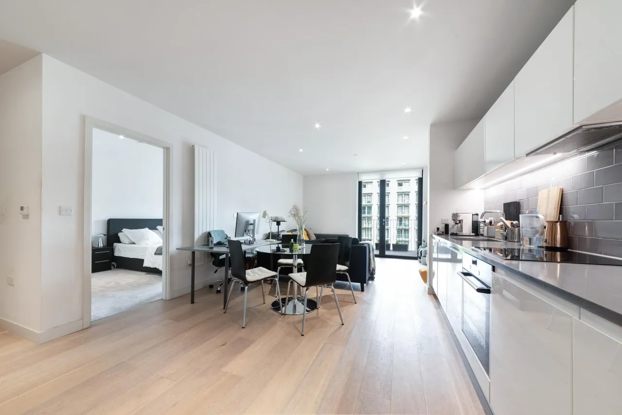 Masthead House, Royal Wharf, E16, photo 5