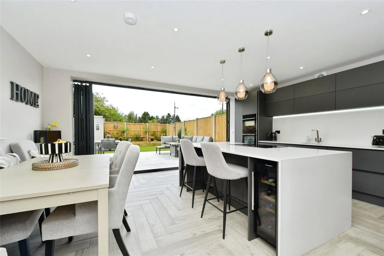 Fox Lane, Sheffield, South Yorkshire, S12, photo 2