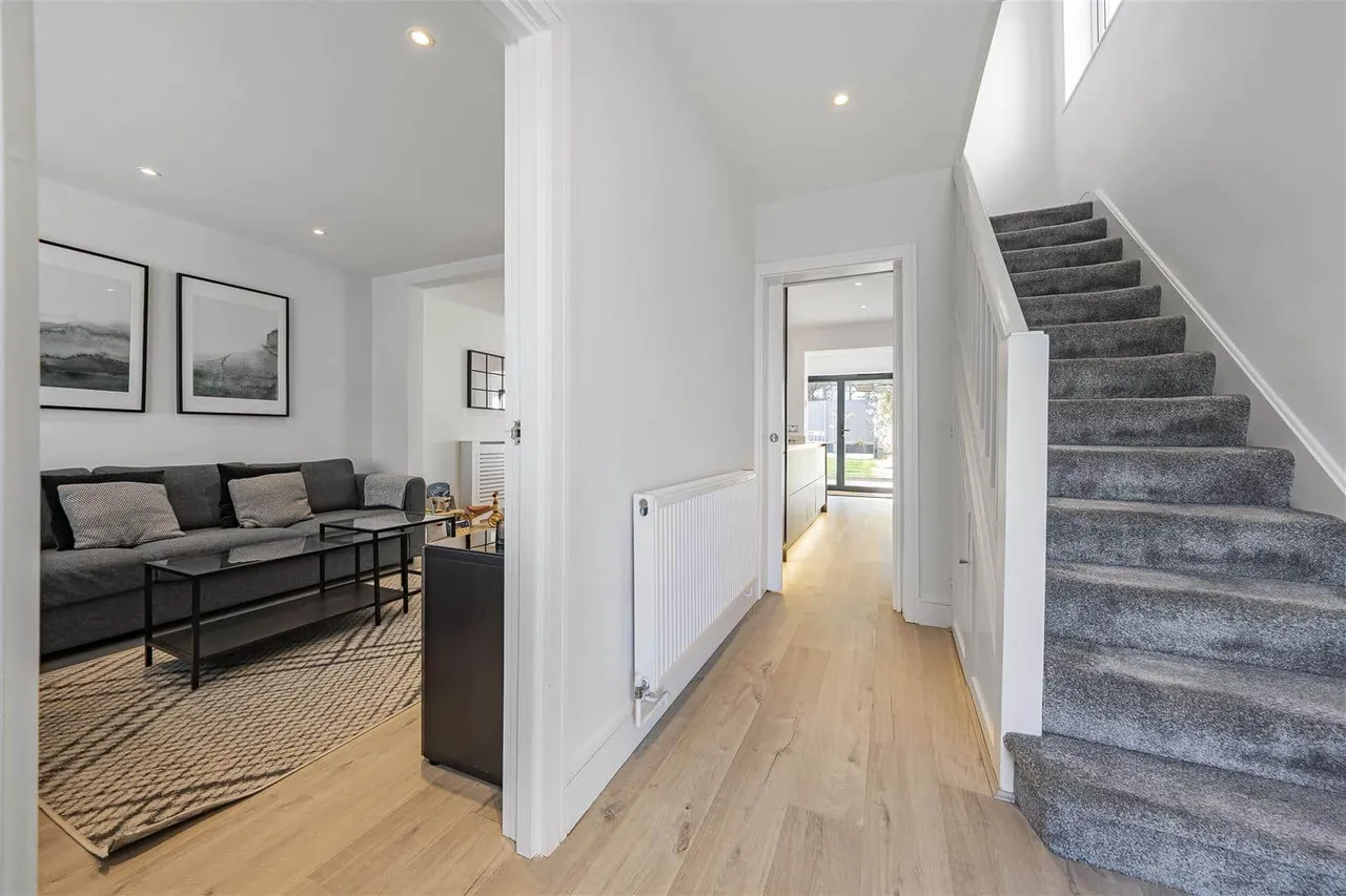 Greenacre, Windsor, SL4 5LW, photo 9