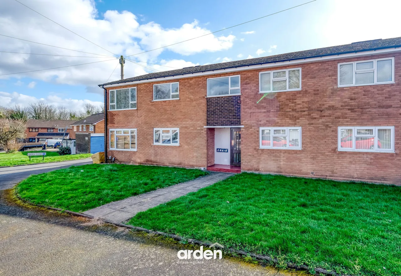 2 bed flat for sale, Sherwood Road, Wollaston, DY8