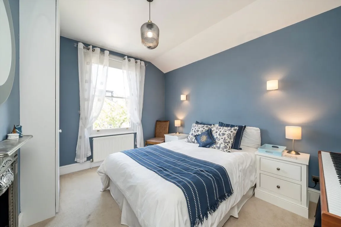Adelaide Road, W13, photo 8