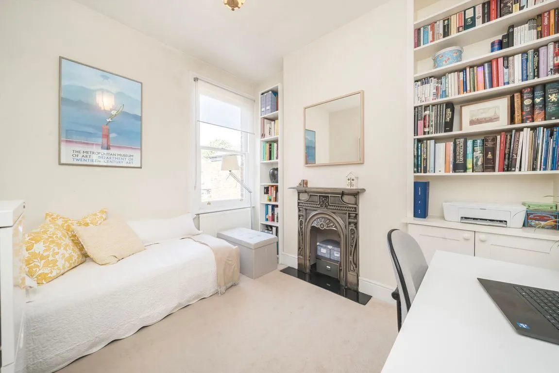 Adelaide Road, W13, photo 9