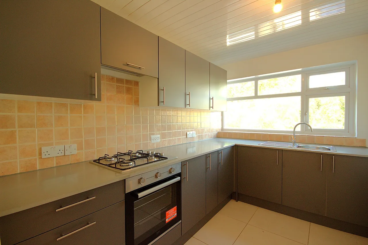 Baring Road, SE12, photo 4