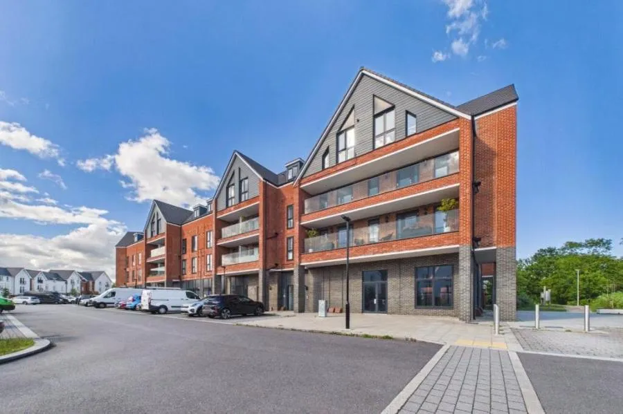 2 bed flat for sale, Beechey Place, Wokingham, RG40