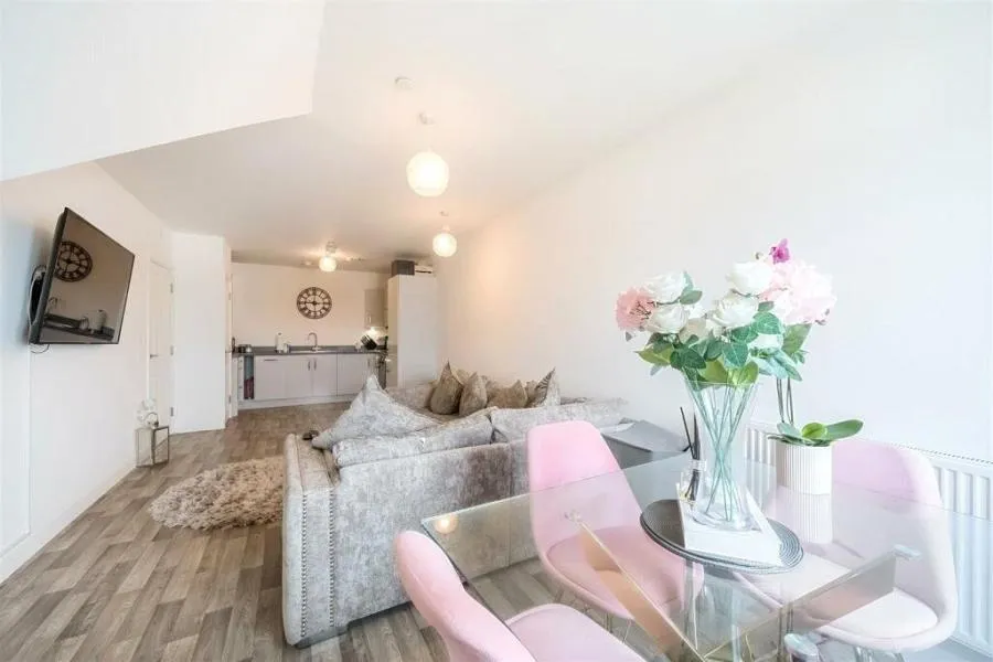 Beechey Place, Wokingham, RG40, photo 2