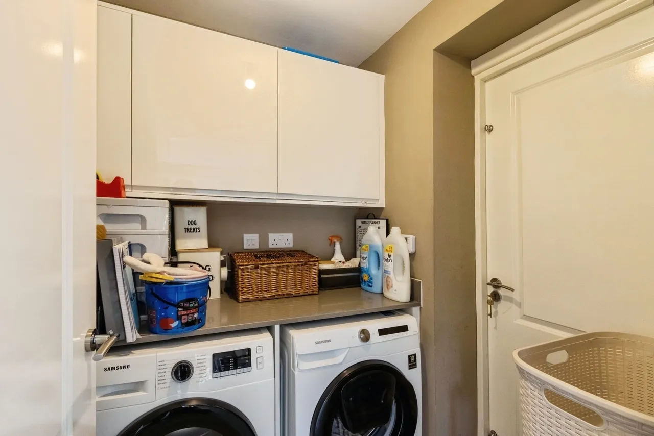 Stanley Hall Drive, Wakefield, West Yorkshire, WF1, photo 9