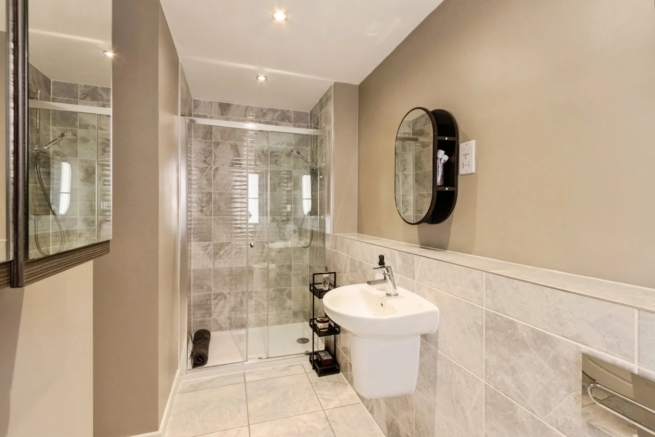 Stanley Hall Drive, Wakefield, West Yorkshire, WF1, photo 13