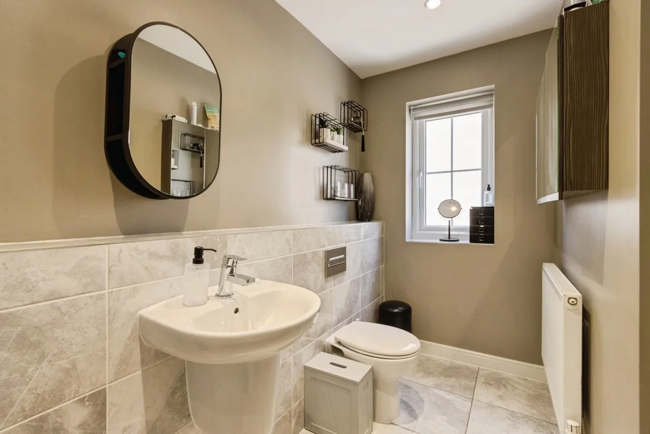 Stanley Hall Drive, Wakefield, West Yorkshire, WF1, photo 14